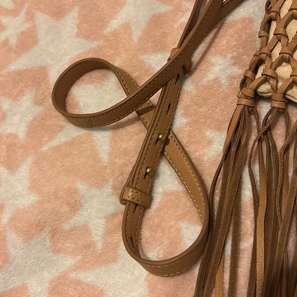 Lucky Brand Tassel crossbody - Picture 6 of 10